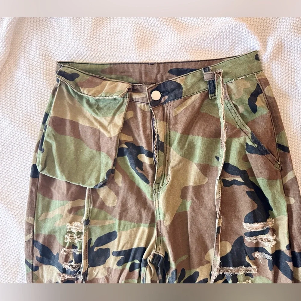 N/A stylish camouflage